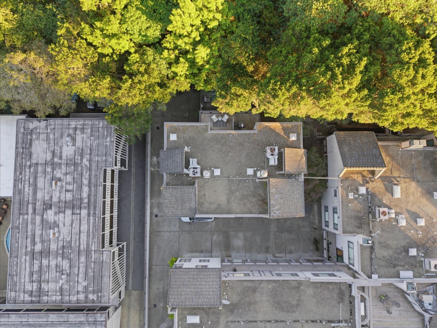 Detail Gallery Image 38 of 38 For 2411 Carlmont Dr #110,  Belmont,  CA 94002 - 3 Beds | 2/1 Baths