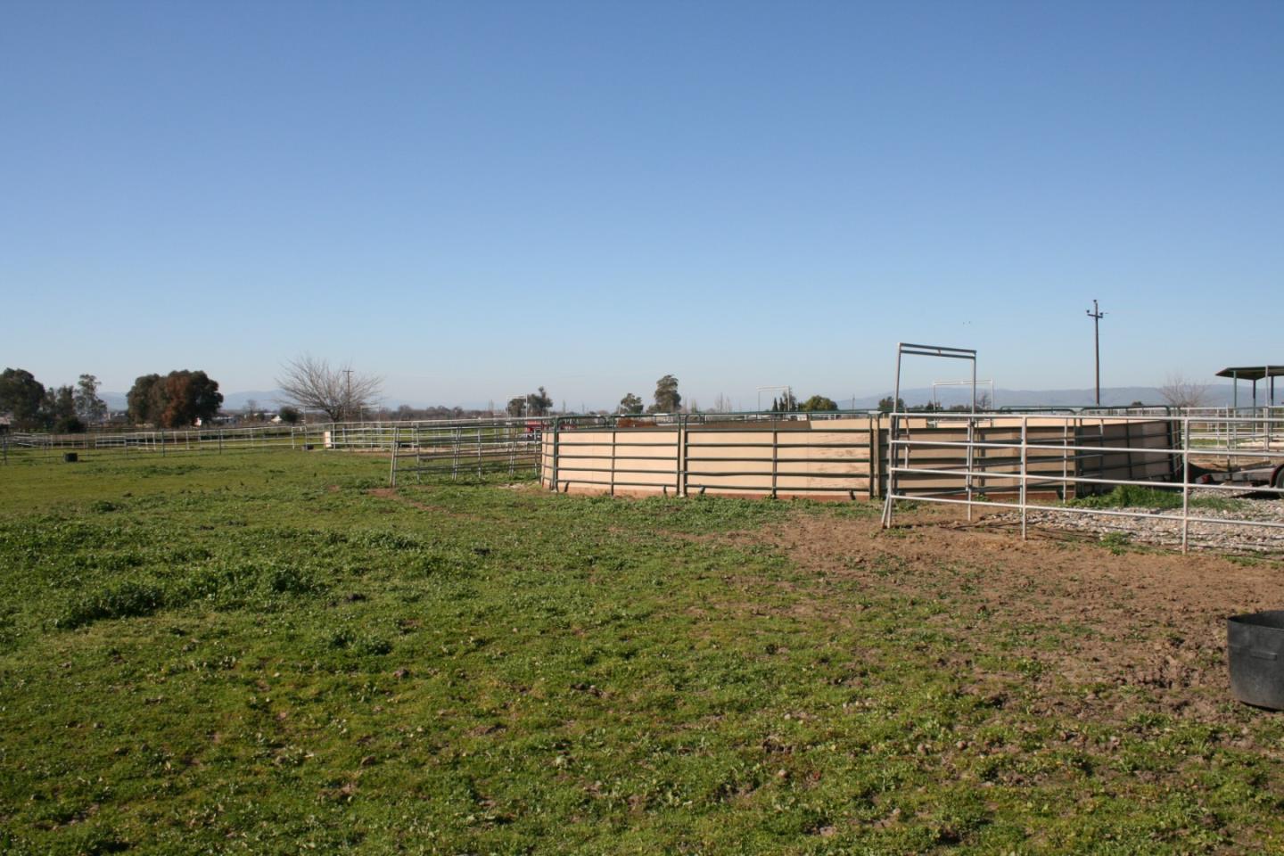 Detail Gallery Image 15 of 39 For 1738 H Santa Ana #H,  Hollister,  CA 95023 - 3 Beds | 2 Baths