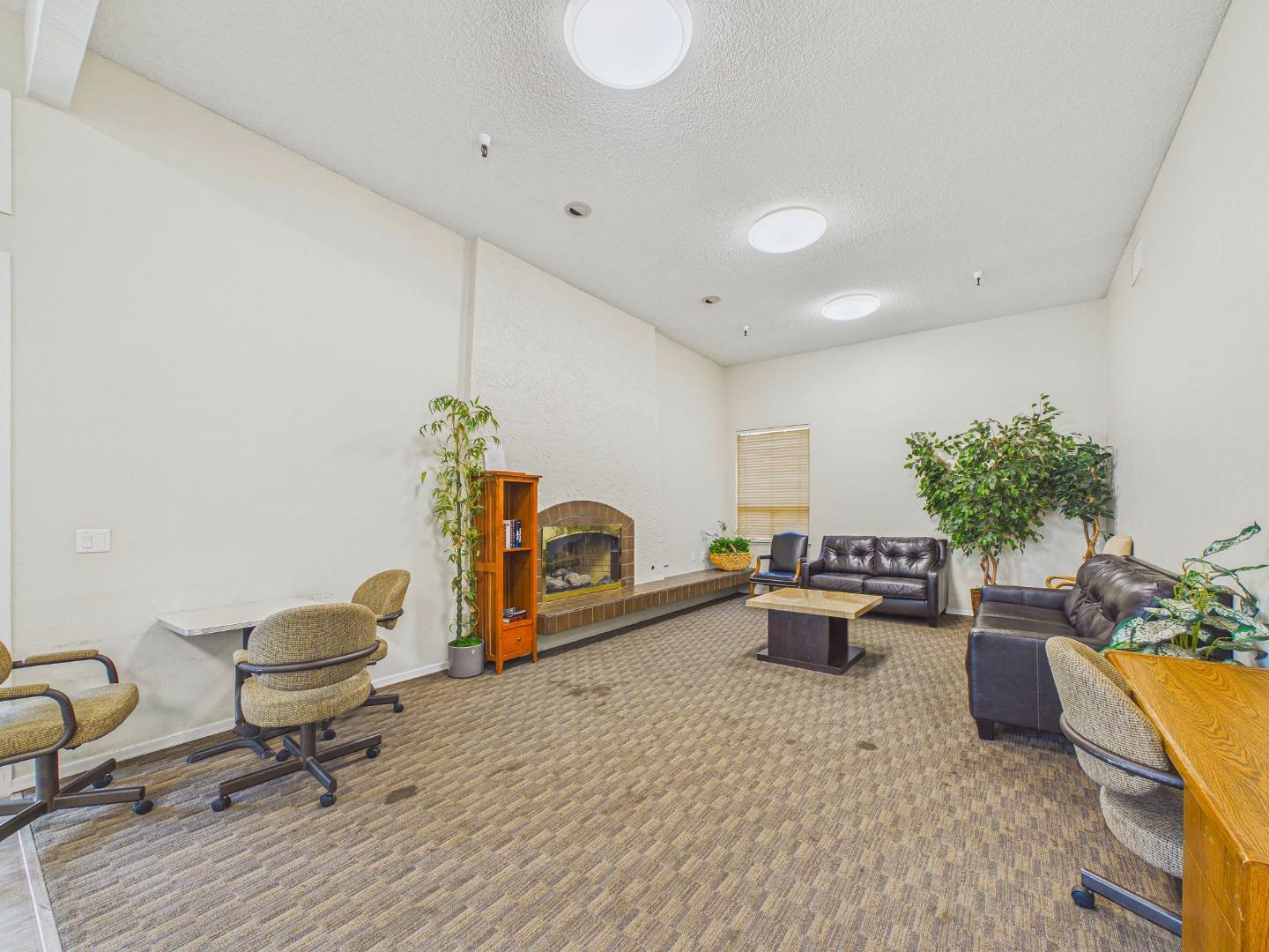 Photo #25: ML82041817 Listing: Photo #25