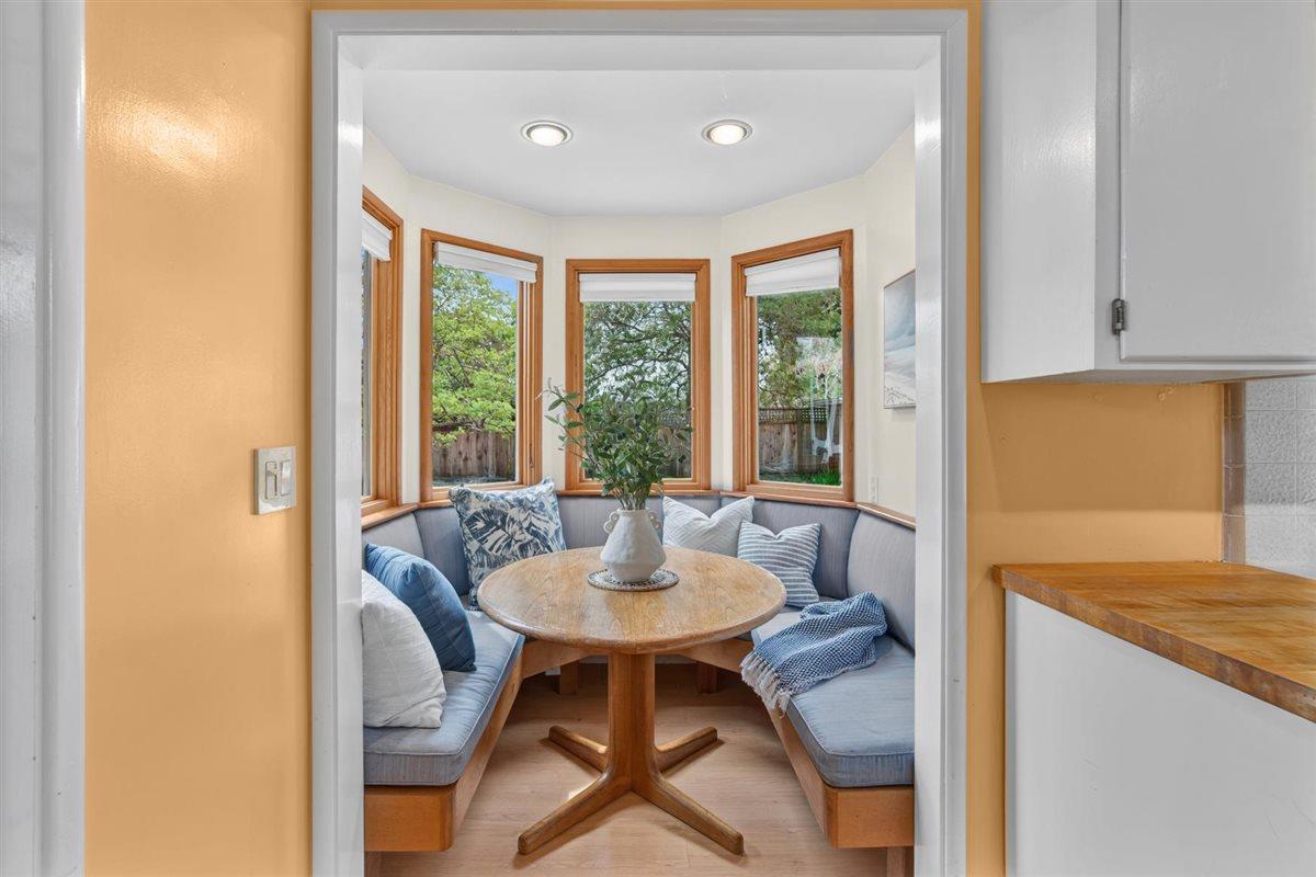 Detail Gallery Image 11 of 29 For 649 High St, Santa Cruz,  CA 95060 - 3 Beds | 2 Baths