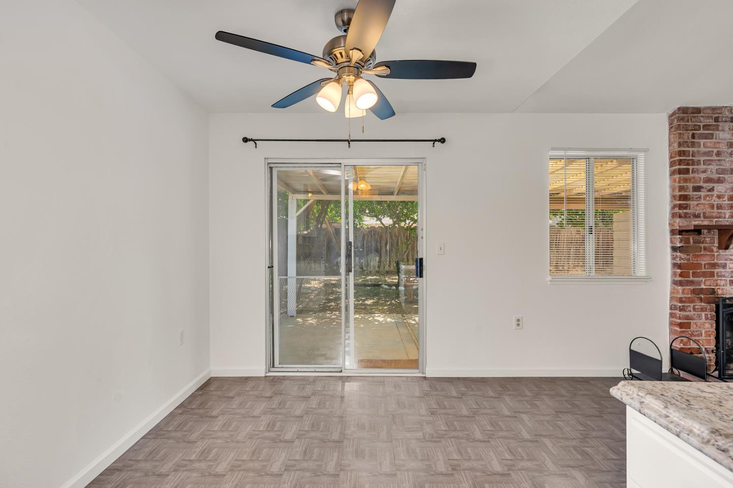 Detail Gallery Image 13 of 34 For 1351 Chukar St, Los Banos,  CA 93635 - 2 Beds | 2 Baths