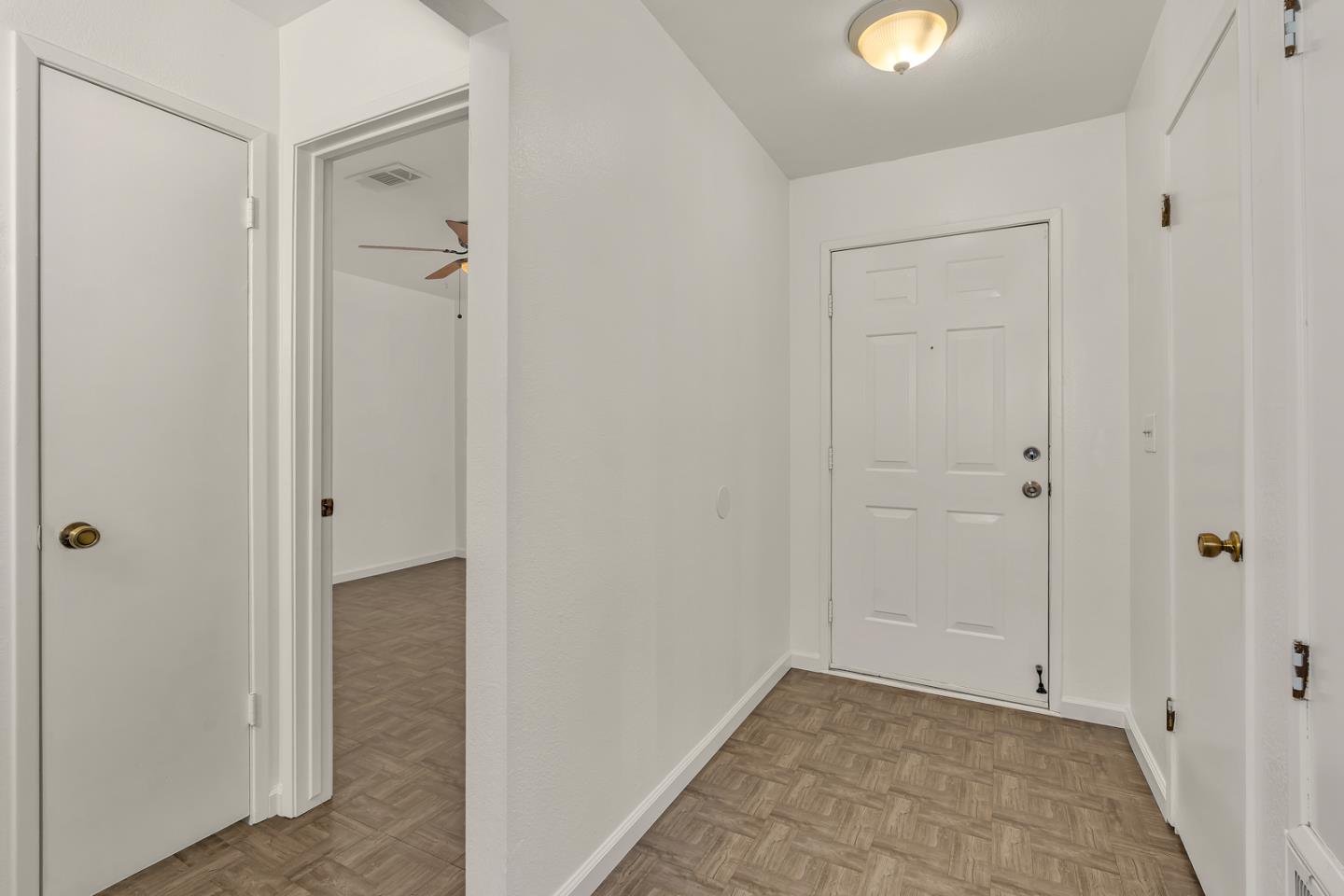 Detail Gallery Image 5 of 34 For 1351 Chukar St, Los Banos,  CA 93635 - 2 Beds | 2 Baths