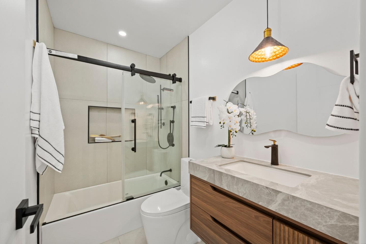 Detail Gallery Image 23 of 34 For 19997 Twilight Ct, Cupertino,  CA 95014 - 4 Beds | 2 Baths