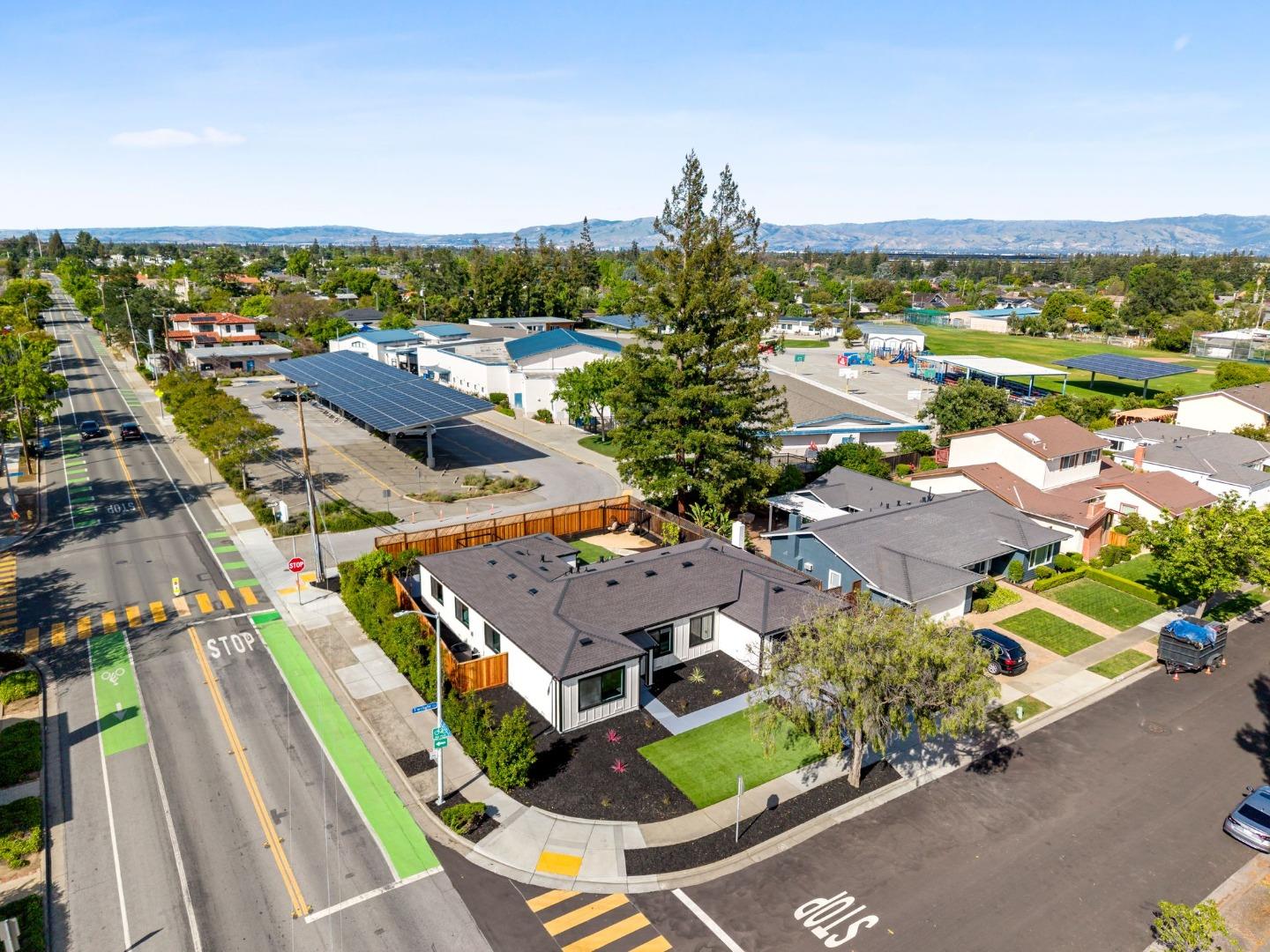 Detail Gallery Image 33 of 34 For 19997 Twilight Ct, Cupertino,  CA 95014 - 4 Beds | 2 Baths