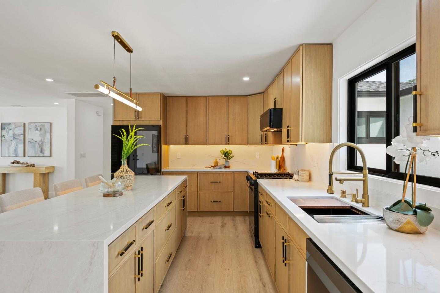 Detail Gallery Image 6 of 34 For 19997 Twilight Ct, Cupertino,  CA 95014 - 4 Beds | 2 Baths