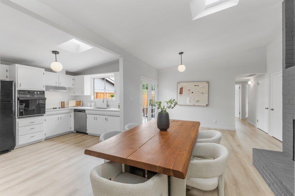 Detail Gallery Image 29 of 77 For 385 Cronin Dr, Santa Clara,  CA 95051 - 3 Beds | 2 Baths