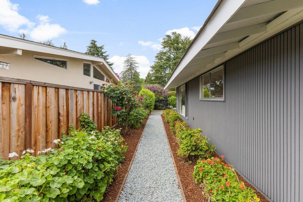 Detail Gallery Image 55 of 77 For 385 Cronin Dr, Santa Clara,  CA 95051 - 3 Beds | 2 Baths