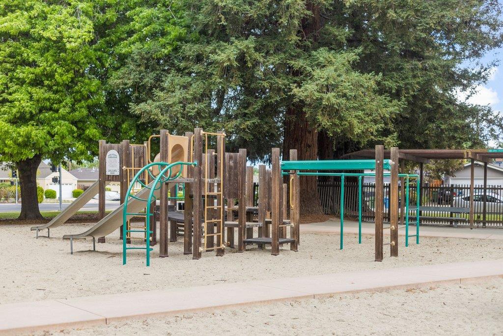 Detail Gallery Image 69 of 77 For 385 Cronin Dr, Santa Clara,  CA 95051 - 3 Beds | 2 Baths