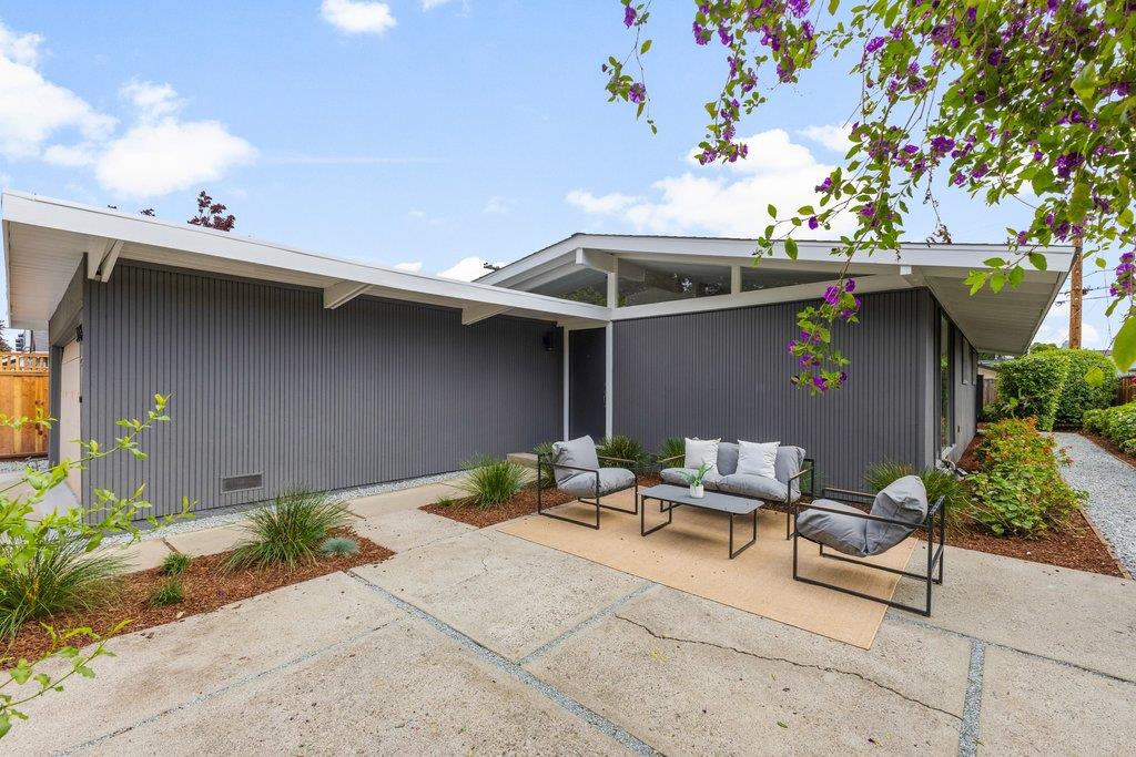 Detail Gallery Image 8 of 77 For 385 Cronin Dr, Santa Clara,  CA 95051 - 3 Beds | 2 Baths