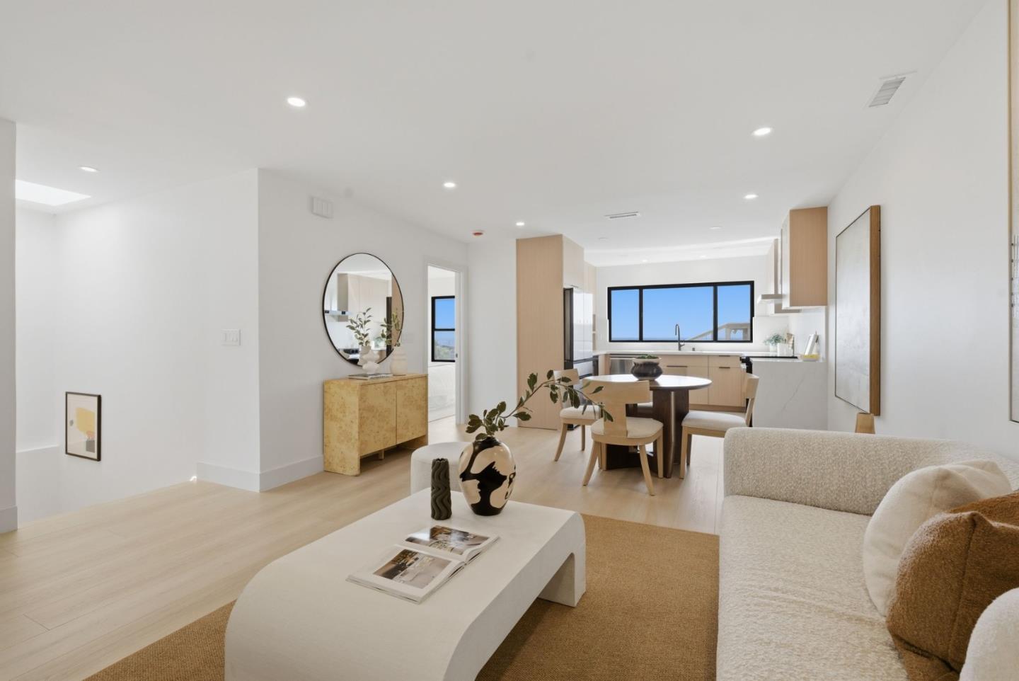 Detail Gallery Image 12 of 63 For 2107 39th Ave, San Francisco,  CA 94116 - 3 Beds | 3 Baths