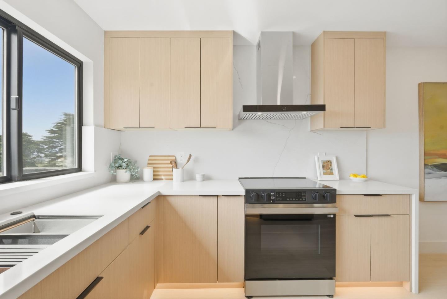 Detail Gallery Image 17 of 63 For 2107 39th Ave, San Francisco,  CA 94116 - 3 Beds | 3 Baths