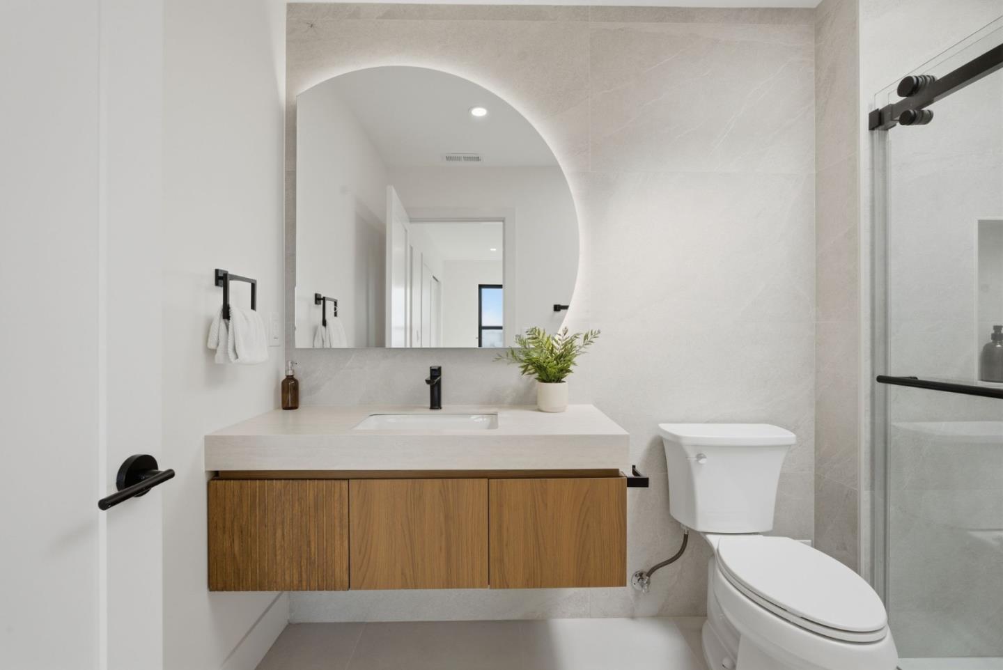 Detail Gallery Image 33 of 63 For 2107 39th Ave, San Francisco,  CA 94116 - 3 Beds | 3 Baths