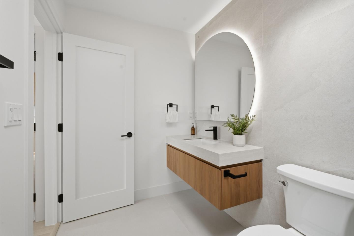 Detail Gallery Image 36 of 63 For 2107 39th Ave, San Francisco,  CA 94116 - 3 Beds | 3 Baths