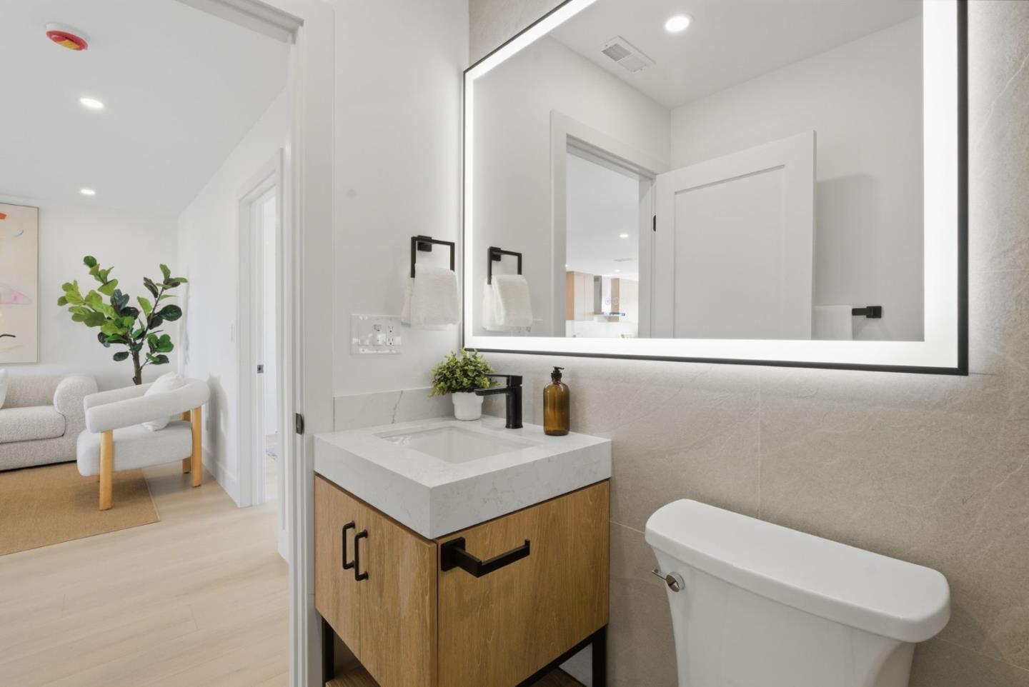 Detail Gallery Image 39 of 63 For 2107 39th Ave, San Francisco,  CA 94116 - 3 Beds | 3 Baths