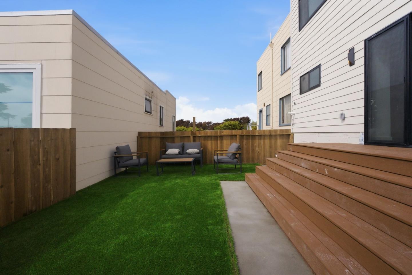 Detail Gallery Image 43 of 63 For 2107 39th Ave, San Francisco,  CA 94116 - 3 Beds | 3 Baths