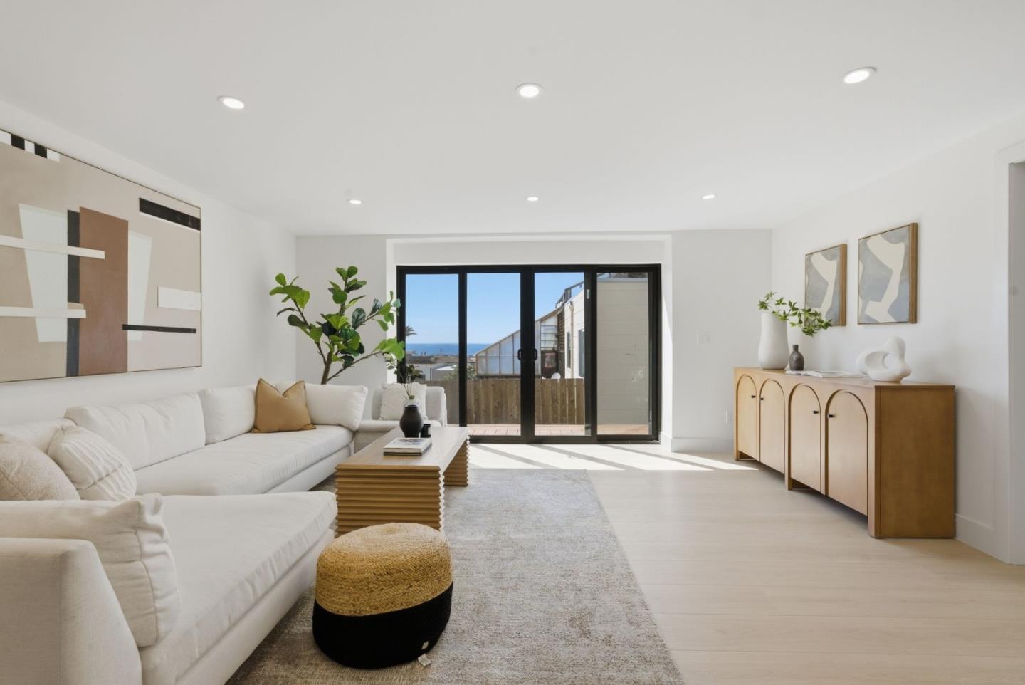 Detail Gallery Image 6 of 63 For 2107 39th Ave, San Francisco,  CA 94116 - 3 Beds | 3 Baths