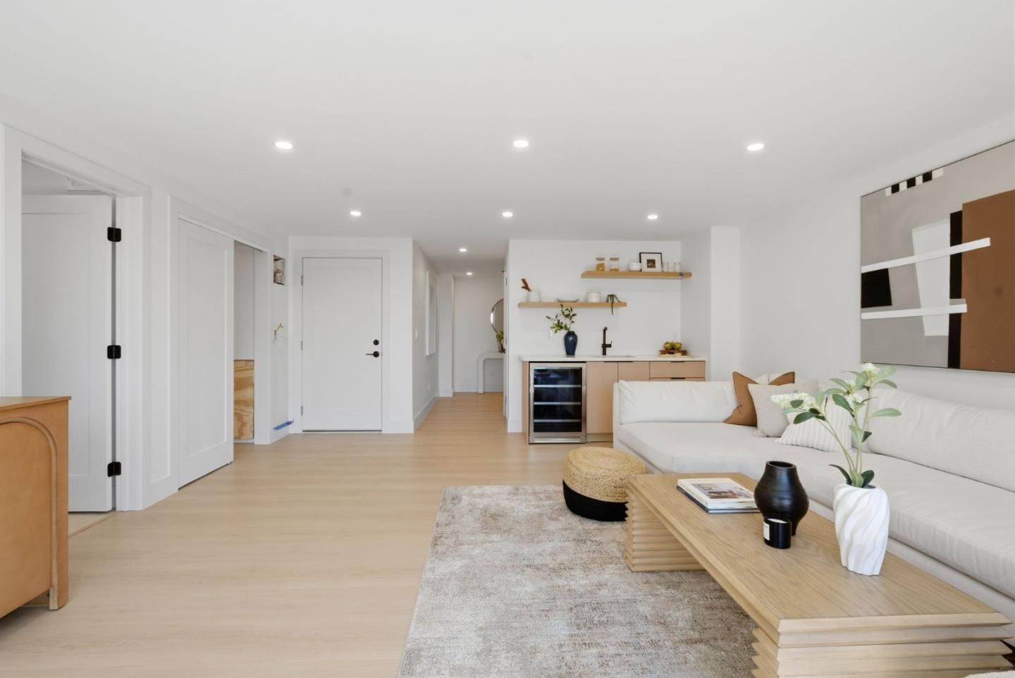 Detail Gallery Image 8 of 63 For 2107 39th Ave, San Francisco,  CA 94116 - 3 Beds | 3 Baths