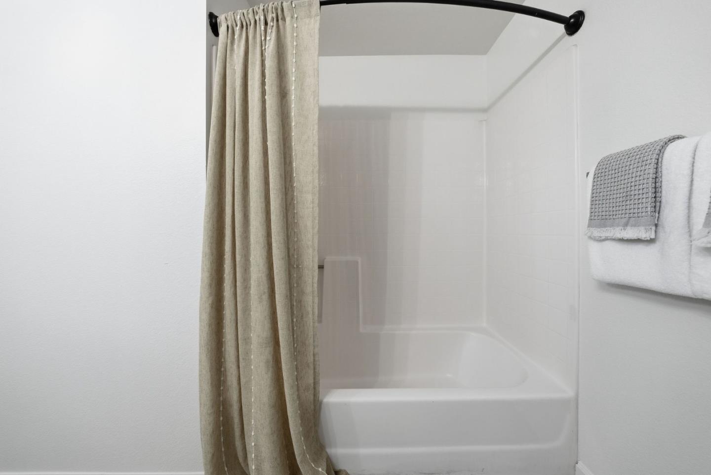 Photo #31: ML82041829 Listing: Photo #31