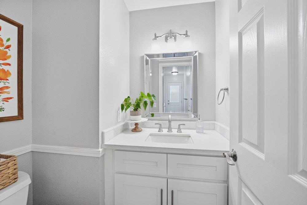 Detail Gallery Image 11 of 29 For 2490 Gitana Ct, Morgan Hill,  CA 95037 - 5 Beds | 2/1 Baths