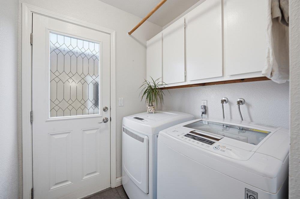 Detail Gallery Image 12 of 29 For 2490 Gitana Ct, Morgan Hill,  CA 95037 - 5 Beds | 2/1 Baths