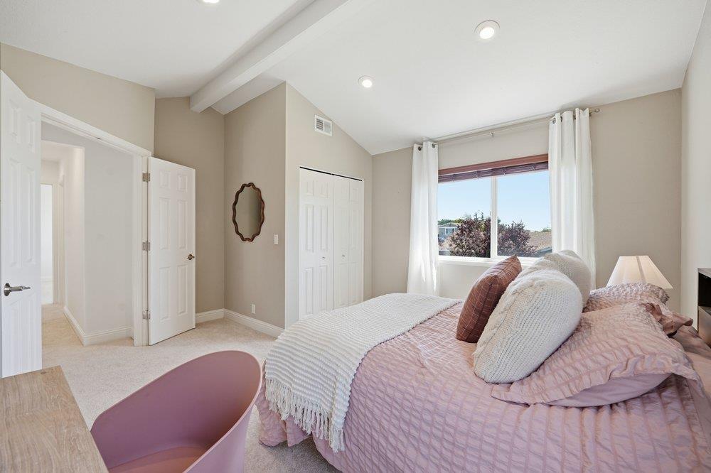 Detail Gallery Image 14 of 29 For 2490 Gitana Ct, Morgan Hill,  CA 95037 - 5 Beds | 2/1 Baths