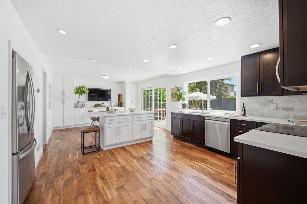 Detail Gallery Image 7 of 29 For 2490 Gitana Ct, Morgan Hill,  CA 95037 - 5 Beds | 2/1 Baths