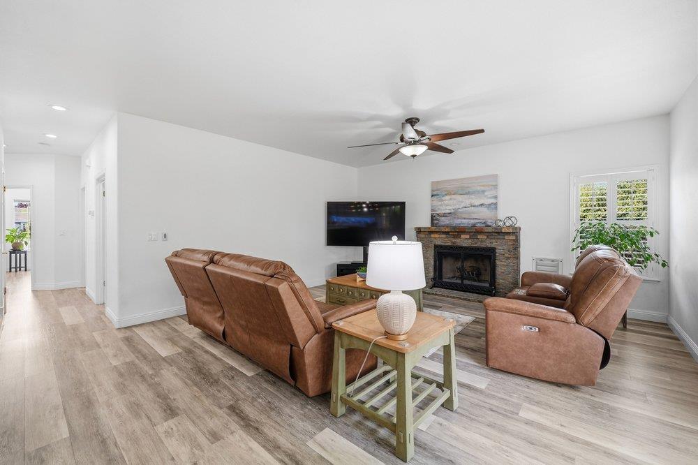 Detail Gallery Image 13 of 41 For 796 Bugatti Pl, Morgan Hill,  CA 95037 - 5 Beds | 3 Baths