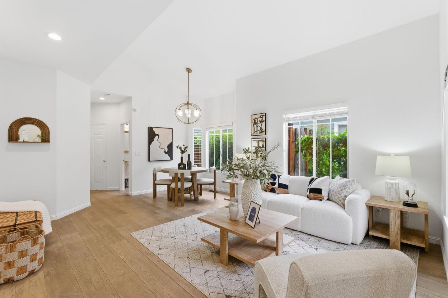 Photo #2: ML82041837 Listing: Photo #2