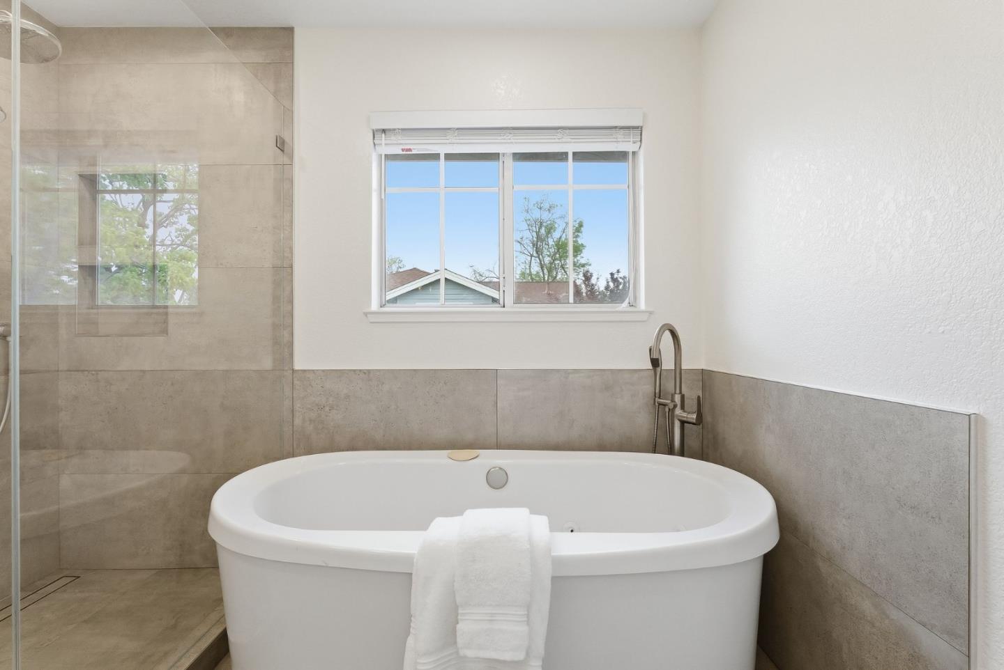 Photo #25: ML82041837 Listing: Photo #25