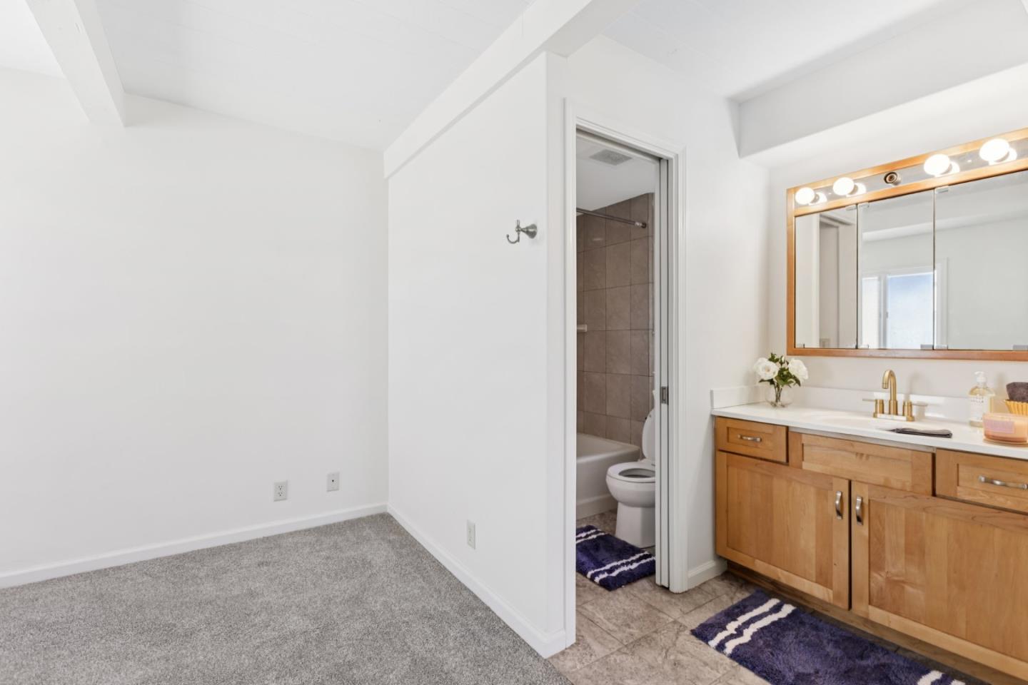 Detail Gallery Image 20 of 35 For 775 Mermaid Ave, Pacific Grove,  CA 93950 - 1 Beds | 1 Baths