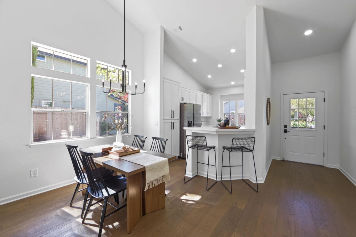 Detail Gallery Image 13 of 34 For 6 Jasmine St, Yountville,  CA 94599 - 3 Beds | 2 Baths