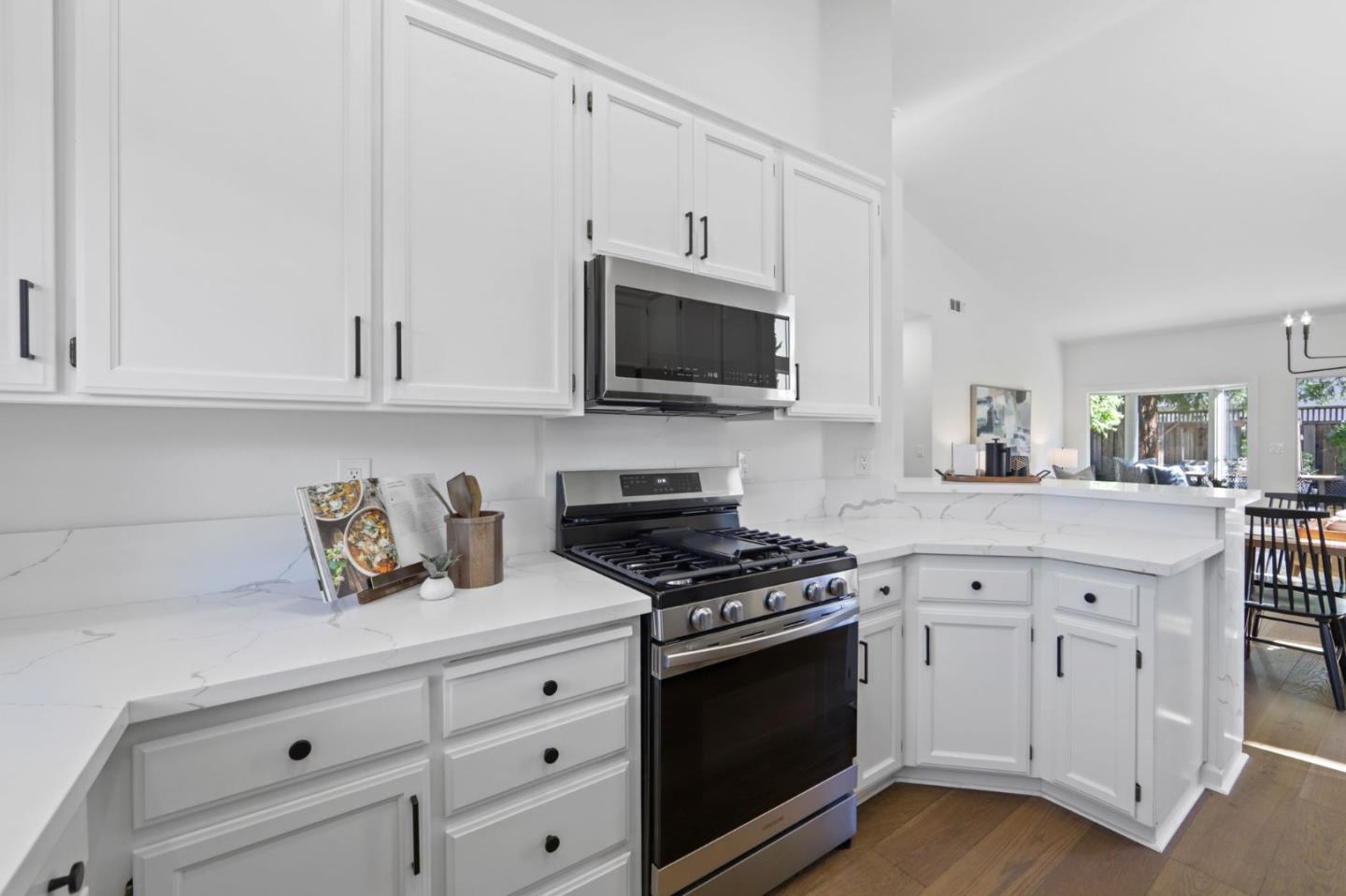 Detail Gallery Image 16 of 34 For 6 Jasmine St, Yountville,  CA 94599 - 3 Beds | 2 Baths