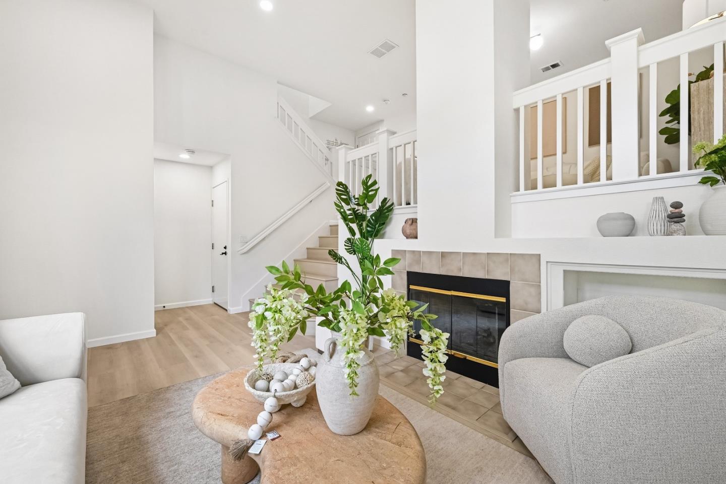 Photo #6: ML82041847 Listing: Photo #6