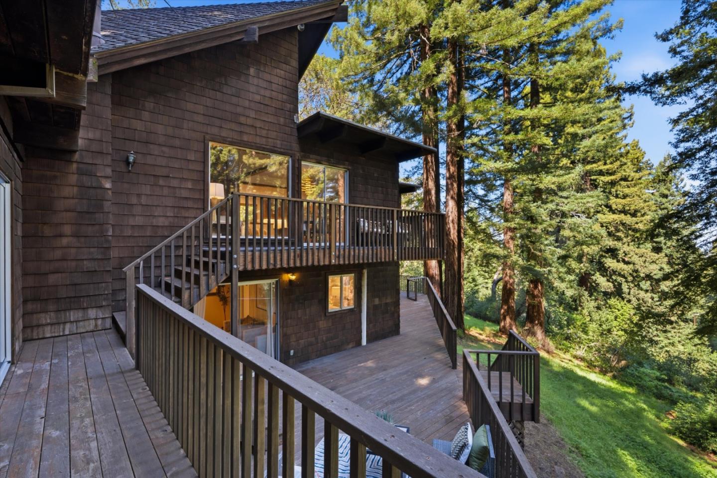 Detail Gallery Image 22 of 44 For 12 Summit Rd, Woodside,  CA 94062 - 4 Beds | 3/1 Baths