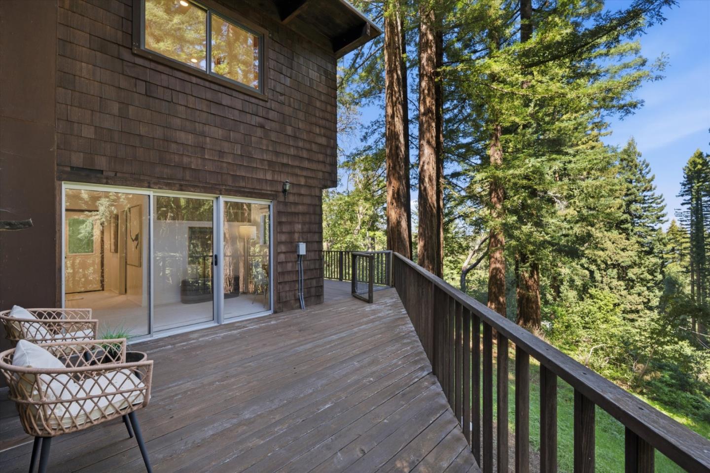 Detail Gallery Image 23 of 44 For 12 Summit Rd, Woodside,  CA 94062 - 4 Beds | 3/1 Baths