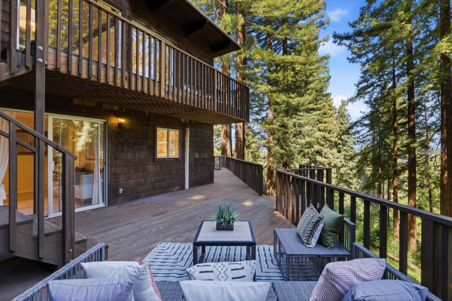 Detail Gallery Image 29 of 44 For 12 Summit Rd, Woodside,  CA 94062 - 4 Beds | 3/1 Baths