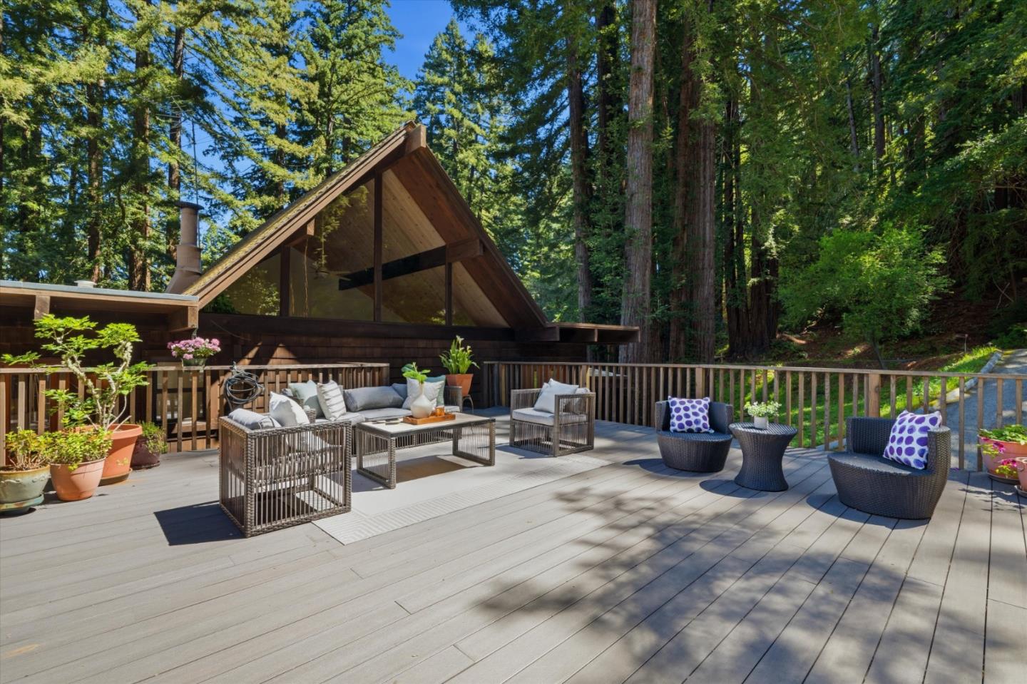 Detail Gallery Image 33 of 44 For 12 Summit Rd, Woodside,  CA 94062 - 4 Beds | 3/1 Baths