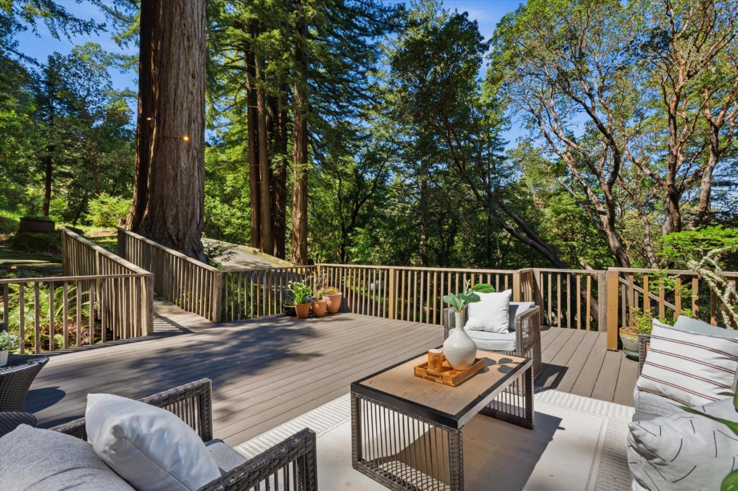 Detail Gallery Image 36 of 44 For 12 Summit Rd, Woodside,  CA 94062 - 4 Beds | 3/1 Baths