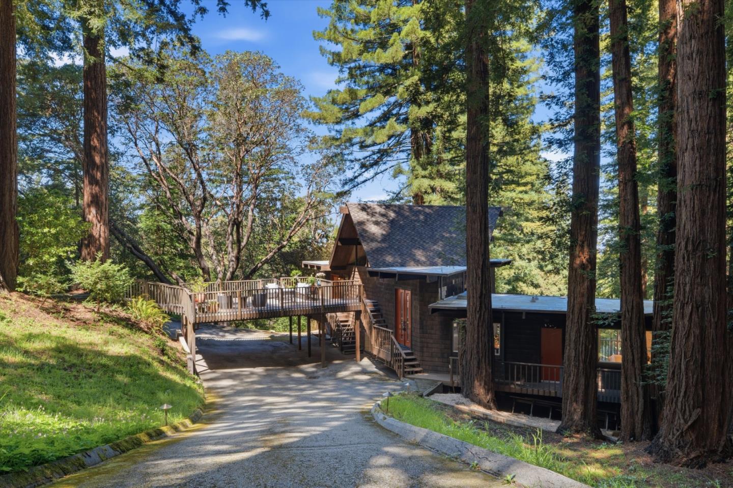 Detail Gallery Image 37 of 44 For 12 Summit Rd, Woodside,  CA 94062 - 4 Beds | 3/1 Baths