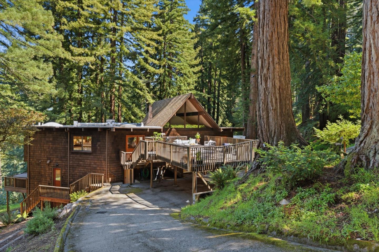 Detail Gallery Image 38 of 44 For 12 Summit Rd, Woodside,  CA 94062 - 4 Beds | 3/1 Baths