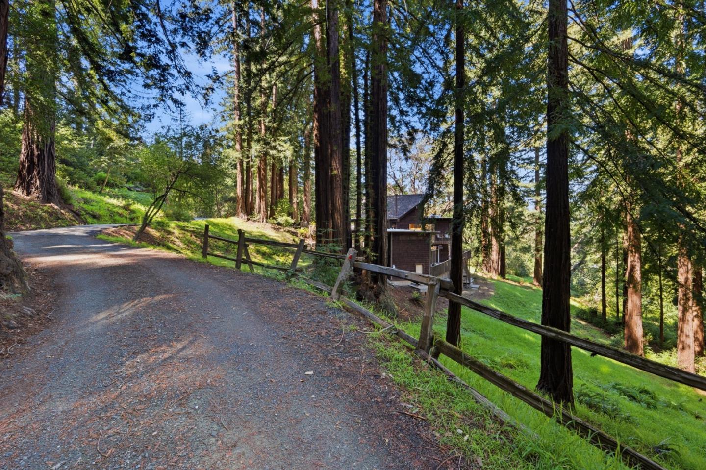 Detail Gallery Image 42 of 44 For 12 Summit Rd, Woodside,  CA 94062 - 4 Beds | 3/1 Baths