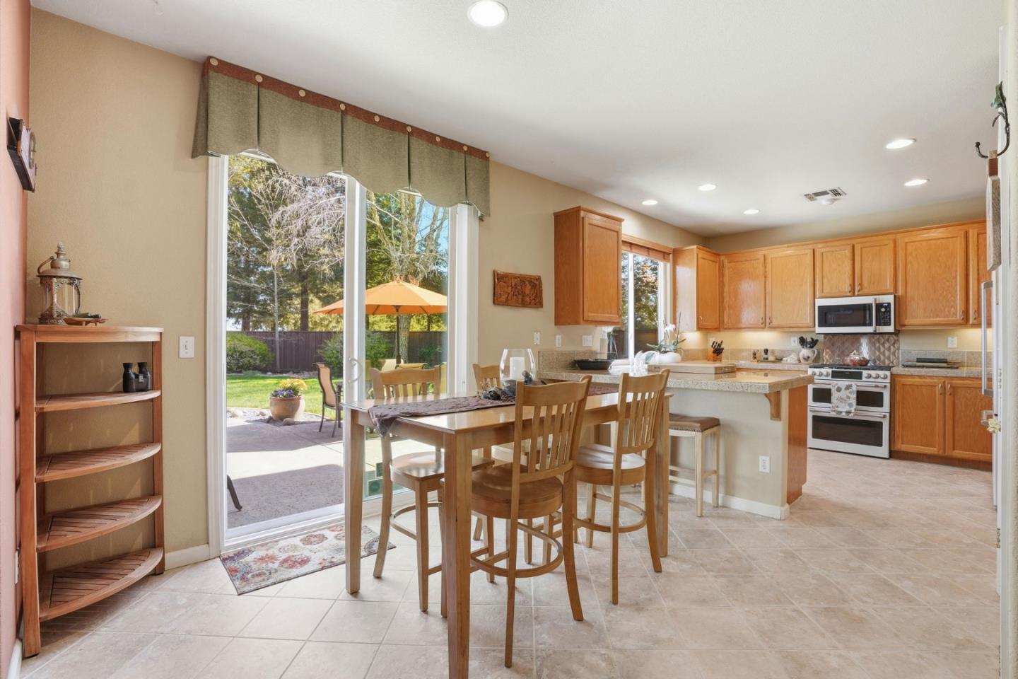 881 Tulare Drive, Tracy, CA, 95304