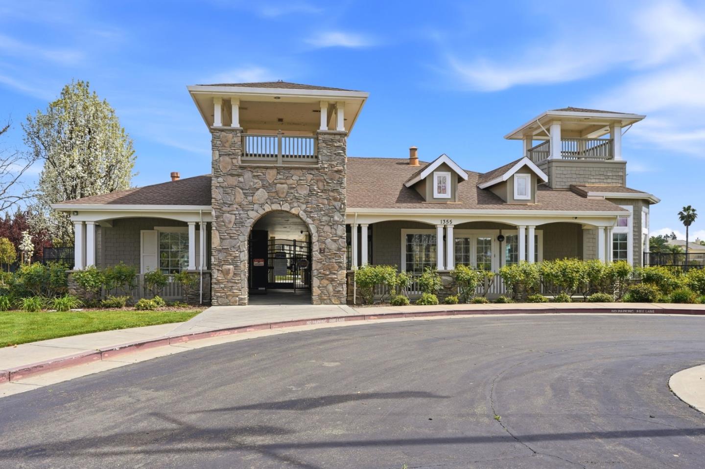 881 Tulare Drive, Tracy, CA, 95304