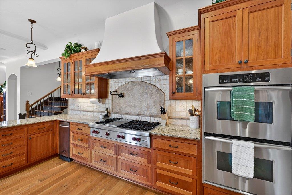 Detail Gallery Image 22 of 76 For 12575 Foothill Ave, San Martin,  CA 95046 - 5 Beds | 3/1 Baths