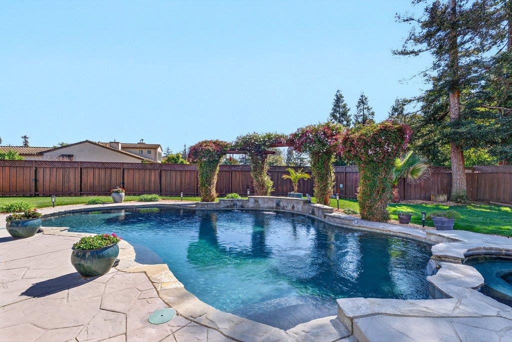 Detail Gallery Image 46 of 76 For 12575 Foothill Ave, San Martin,  CA 95046 - 5 Beds | 3/1 Baths