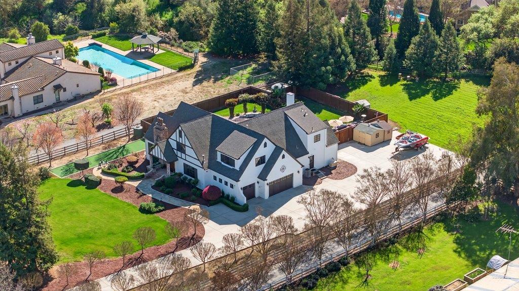 Detail Gallery Image 61 of 76 For 12575 Foothill Ave, San Martin,  CA 95046 - 5 Beds | 3/1 Baths