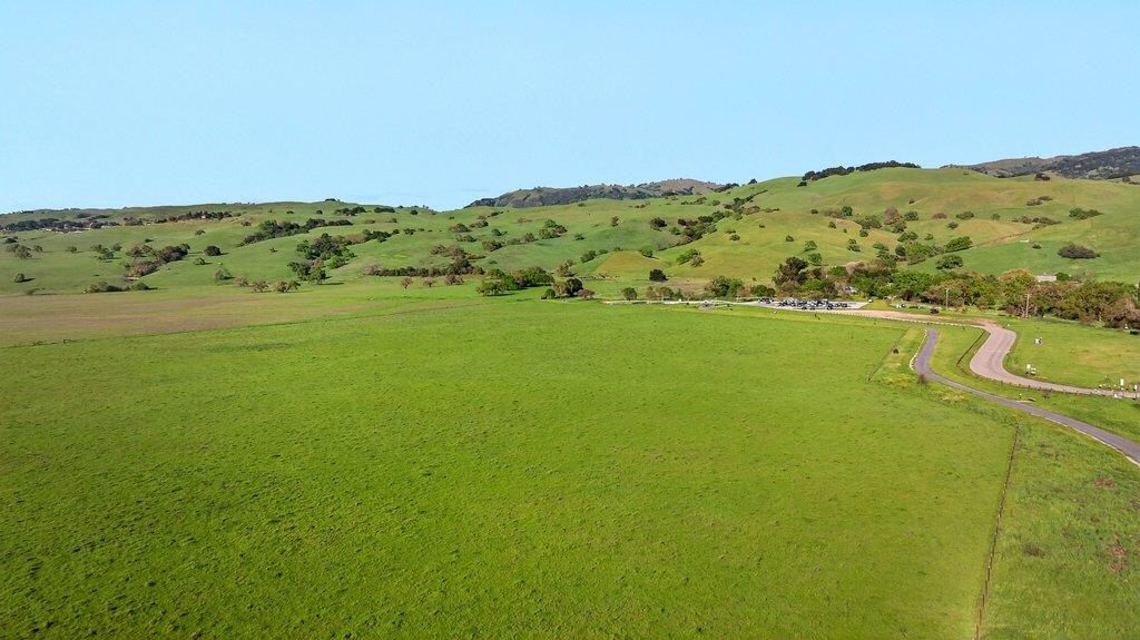 Detail Gallery Image 67 of 76 For 12575 Foothill Ave, San Martin,  CA 95046 - 5 Beds | 3/1 Baths