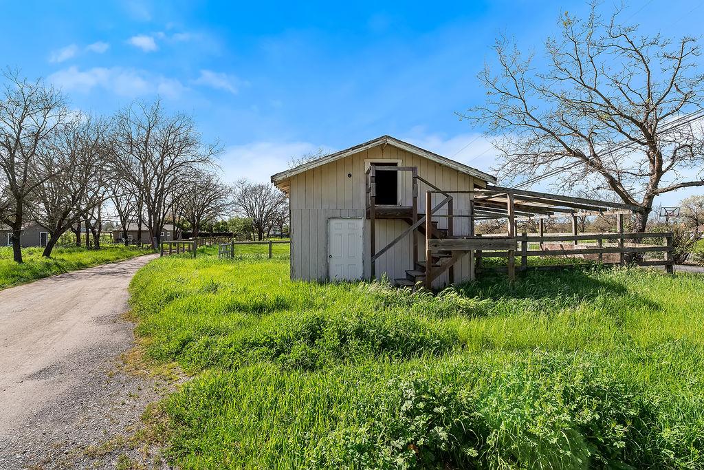 Detail Gallery Image 16 of 39 For Irwin Ln, Santa Rosa,  CA 95401 - 4 Beds | 4 Baths
