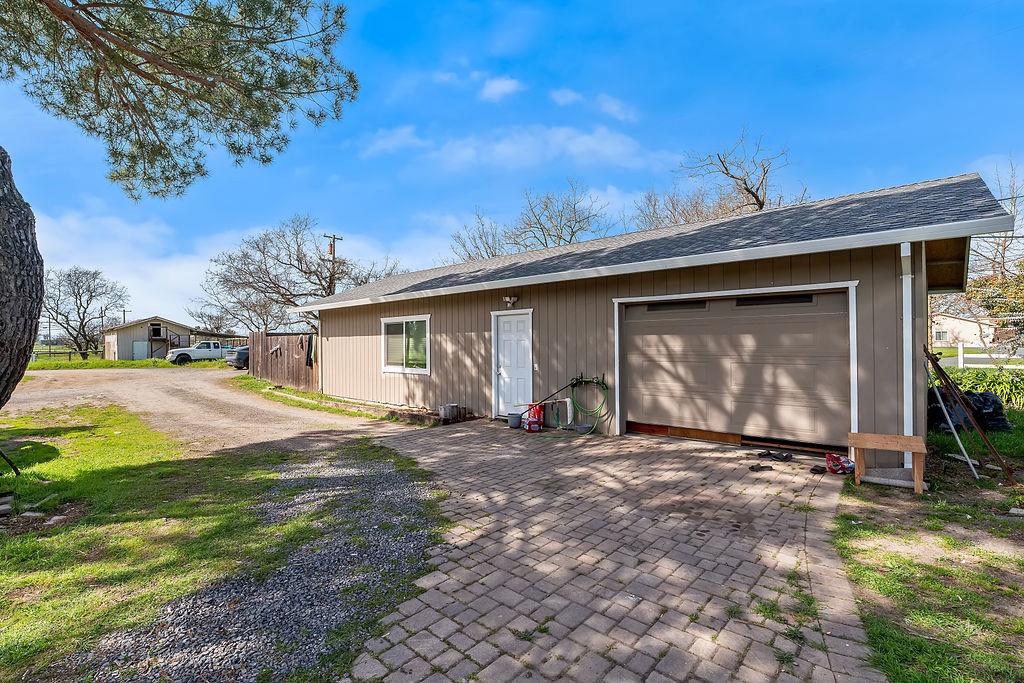 Detail Gallery Image 19 of 39 For Irwin Ln, Santa Rosa,  CA 95401 - 4 Beds | 4 Baths