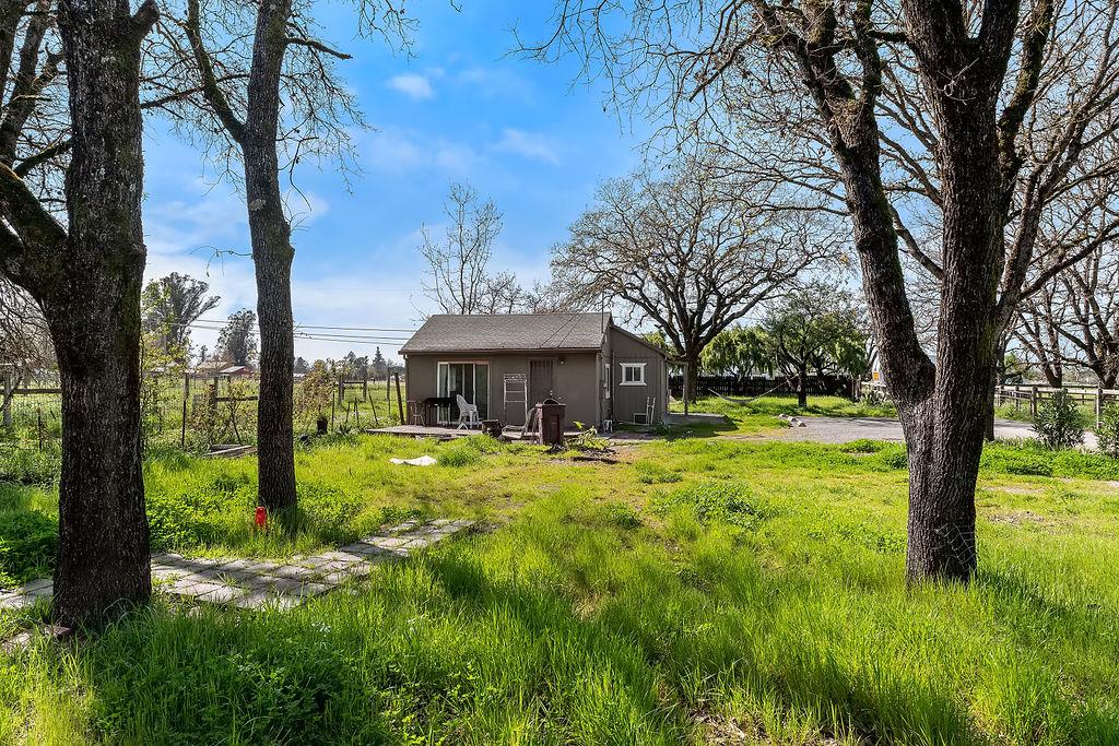 Detail Gallery Image 7 of 39 For Irwin Ln, Santa Rosa,  CA 95401 - 4 Beds | 4 Baths